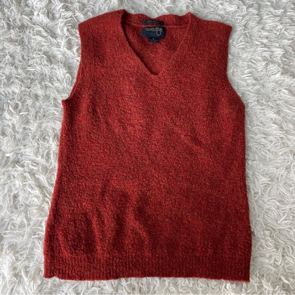 Country Shop Vintage Italian‎ Yarn Sweater Vest
Size Medium
